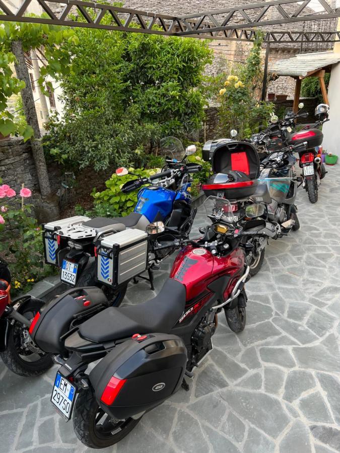 Palorto Hotel Gjirokastër Extérieur photo