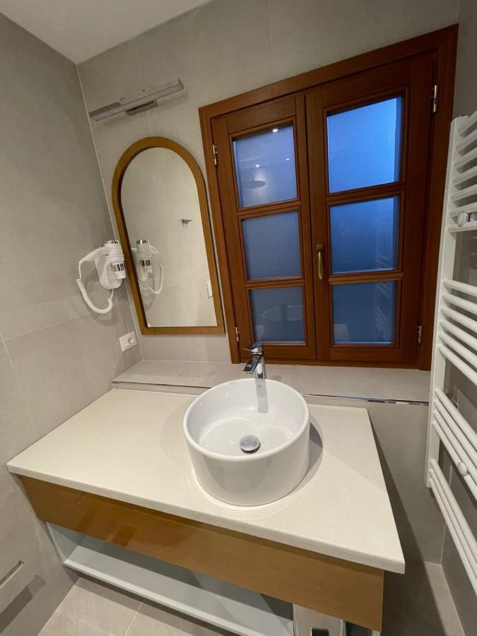 Palorto Hotel Gjirokastër Extérieur photo