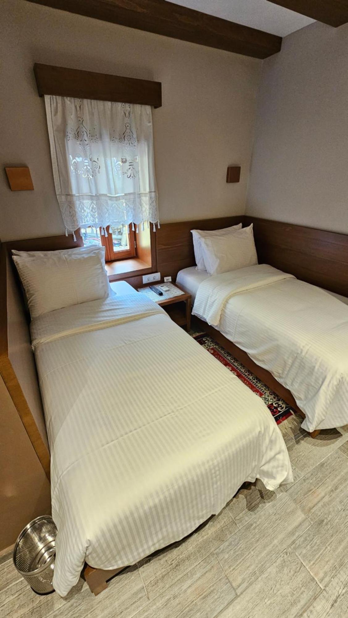 Palorto Hotel Gjirokastër Extérieur photo